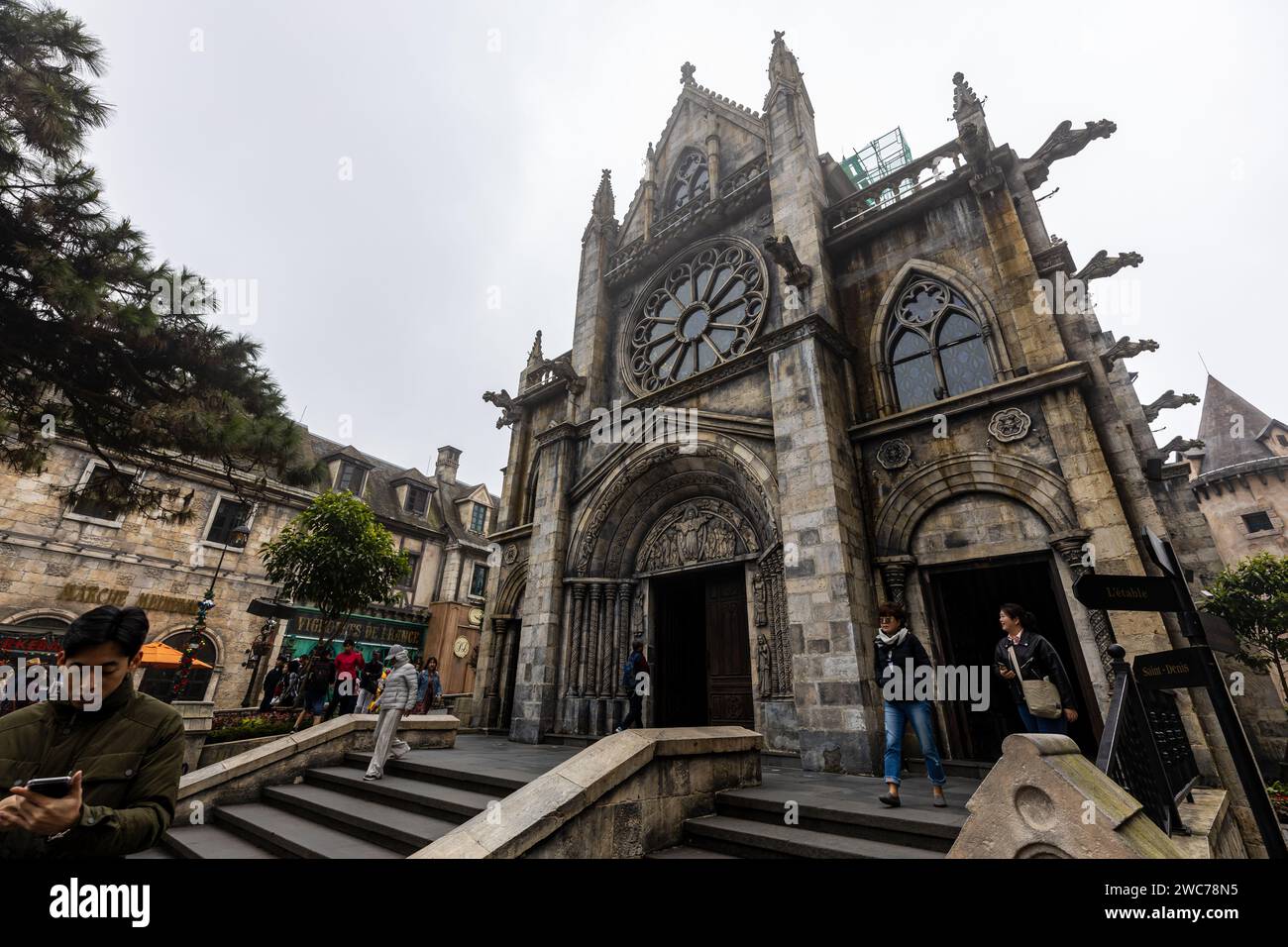 Der Fresh Village Fantasy Park in den Ba Na Hills bei da Nang in Vietnam Stockfoto