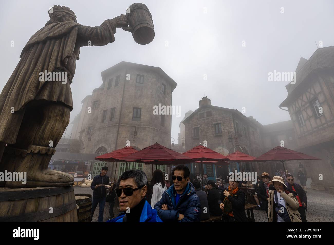 Der Fresh Village Fantasy Park in den Ba Na Hills bei da Nang in Vietnam Stockfoto