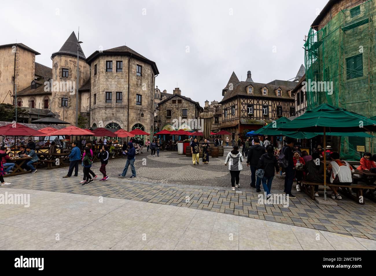 Der Fresh Village Fantasy Park in den Ba Na Hills bei da Nang in Vietnam Stockfoto