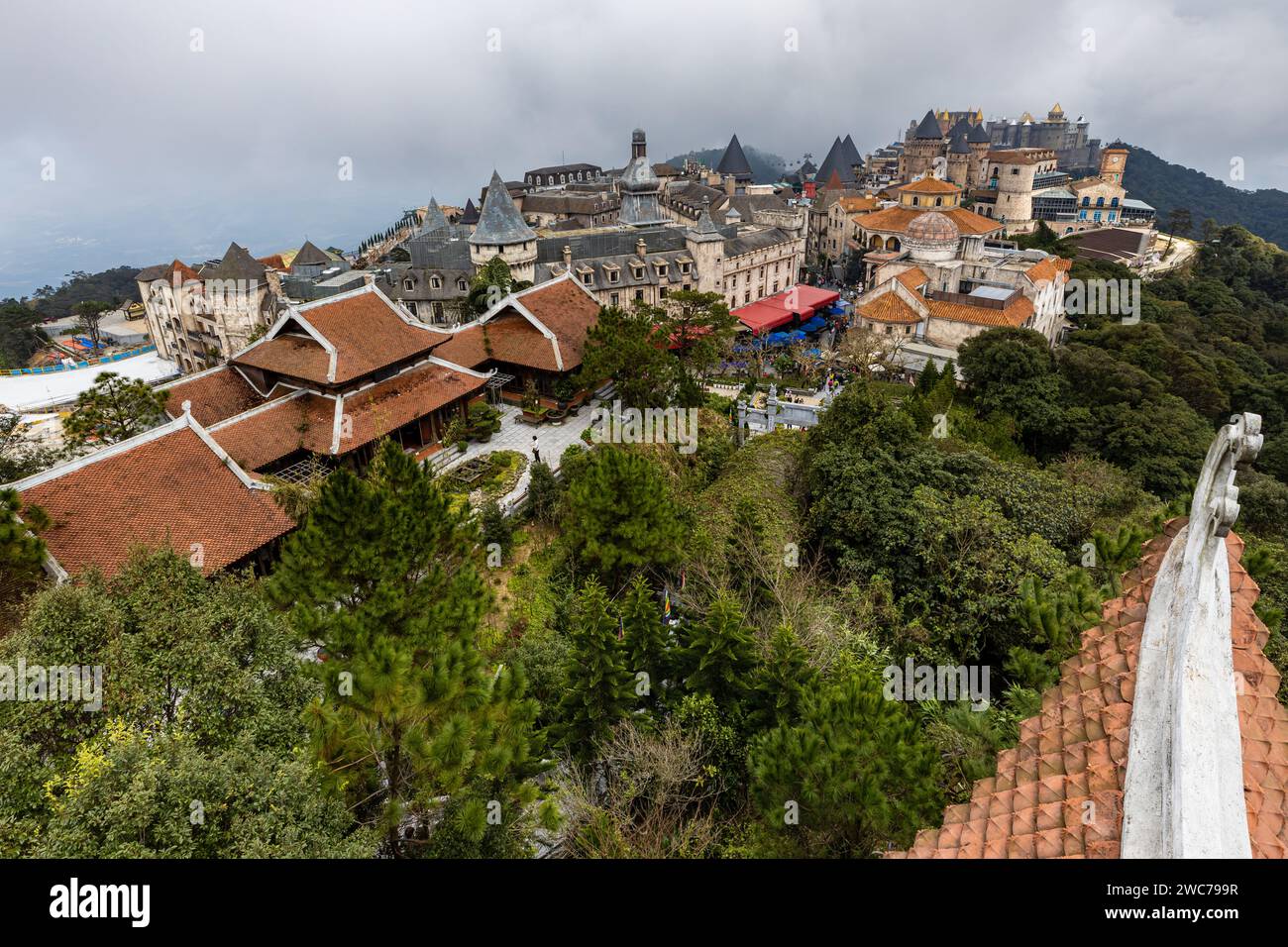 Der Fresh Village Fantasy Park in den Ba Na Hills bei da Nang in Vietnam Stockfoto
