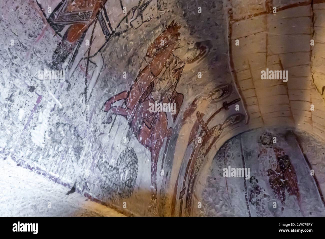 Schlecht erhaltene Ikonen Fresken Schlangenkirche Yılanlı Kilise Fresken, Goreme Museum der Höhlenkirchen, Kappadokien Türkei Stockfoto