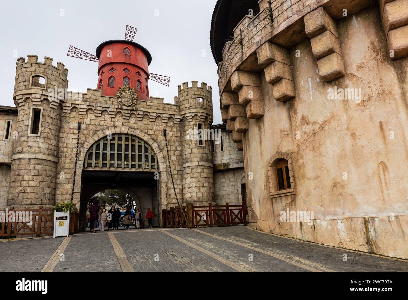 Der Fresh Village Fantasy Park in den Ba Na Hills bei da Nang in Vietnam Stockfoto