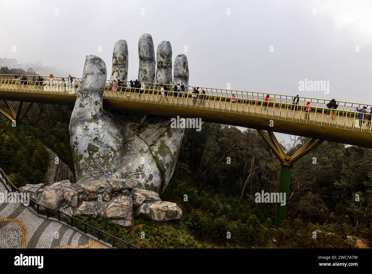 Die Goldene Brücke von da Nang in den Ba Na Hills von Vietnam Stockfoto