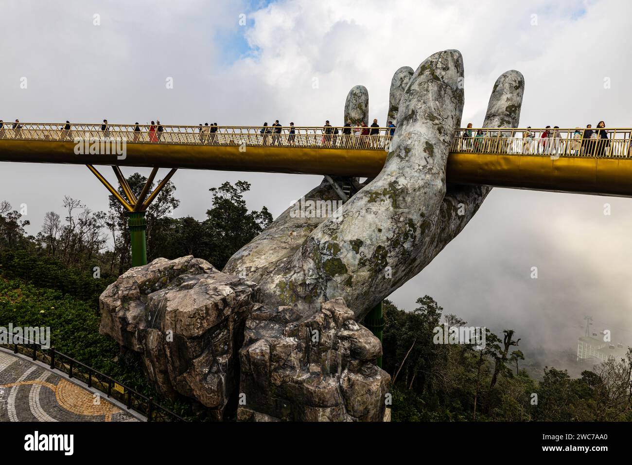 Die Goldene Brücke von da Nang in den Ba Na Hills von Vietnam Stockfoto