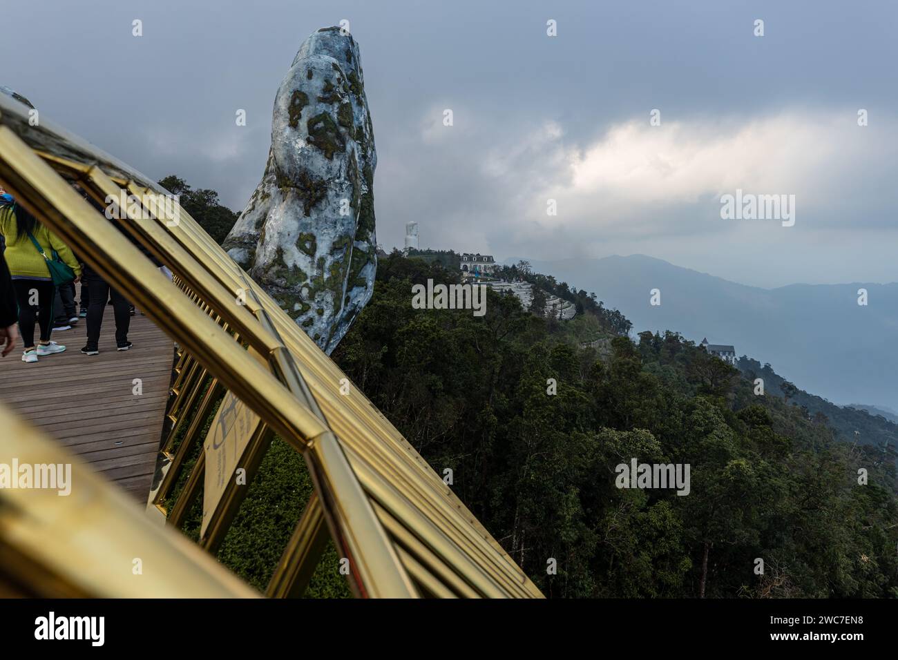 Die Goldene Brücke von da Nang in den Ba Na Hills von Vietnam Stockfoto