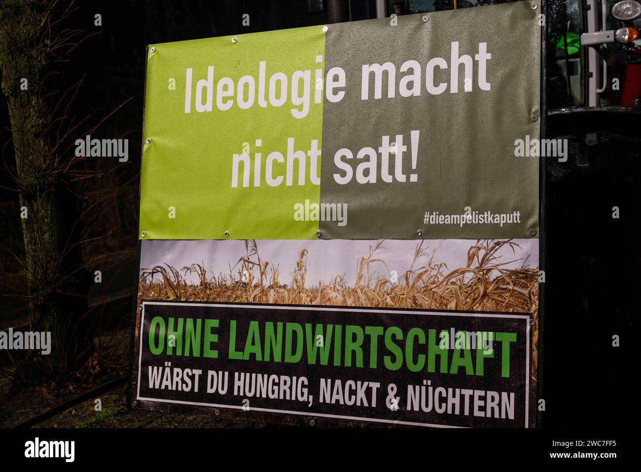 Berlin, Straße des 17. Juni, 14.01.2024, Bauerndemonstration mit Berlin, Straße des 17. Juni, 14.01.2024, Bauerndemonstration mit