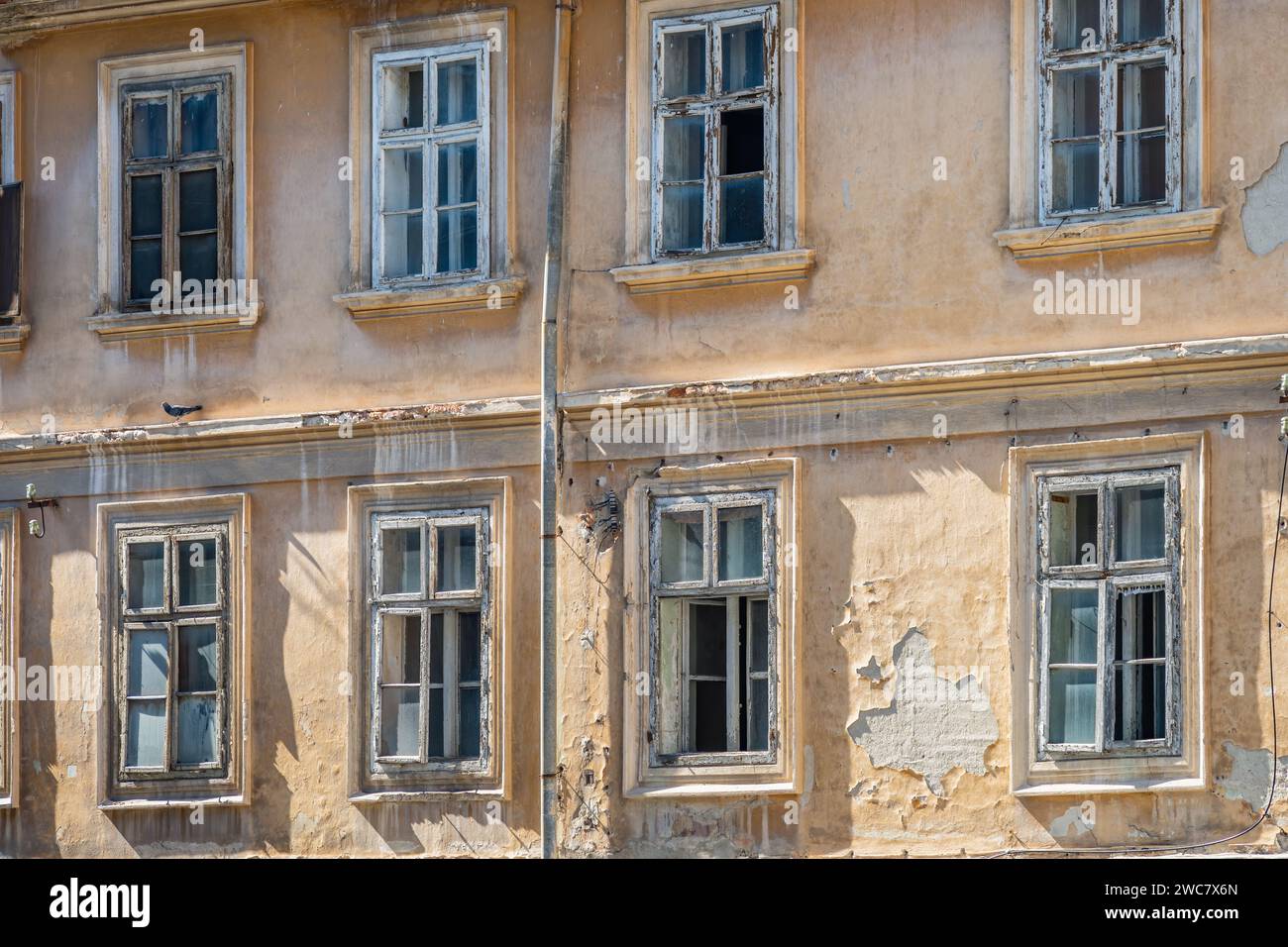 Altes mittelalterliches Architekturgebäude in der Stadt Brasov, Rumänien. Stockfoto