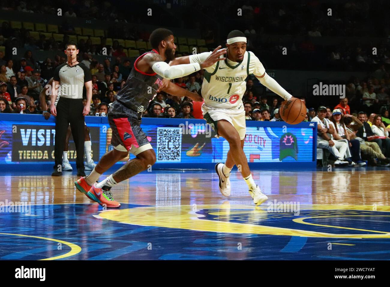 13. Januar 2024 in Mexico City, Mexiko: Isaiah Mosley (1) von Wisconsin Herd fährt am 13. Januar 2024 in der Mexico City Arena in den Korb, während der NBA-G-Liga zwischen Wisconsin Herd und Mexico City Capitanes. In Mexiko-Stadt (Credit Image: © Carlos Santiago/eyepix via ZUMA Press Wire) NUR REDAKTIONELLE VERWENDUNG! Nicht für kommerzielle ZWECKE! Stockfoto