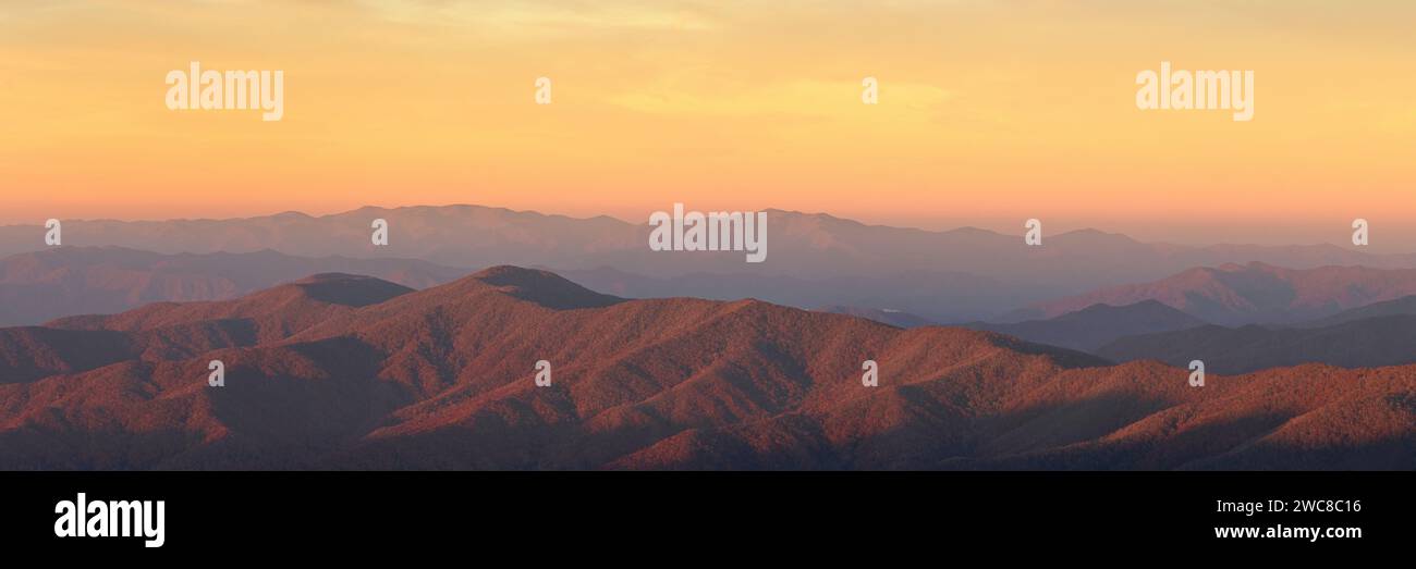 Sonnenaufgangslicht vom Clingmans Dome im Great Smoky Mountains National Park Stockfoto