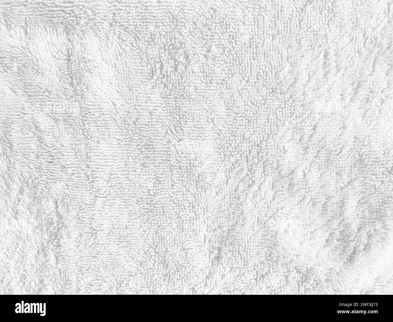 Weißer Stoffhintergrund, der die exquisite Textur der Seide zeigt. Kopierbereich für Konstruktion Stockfoto