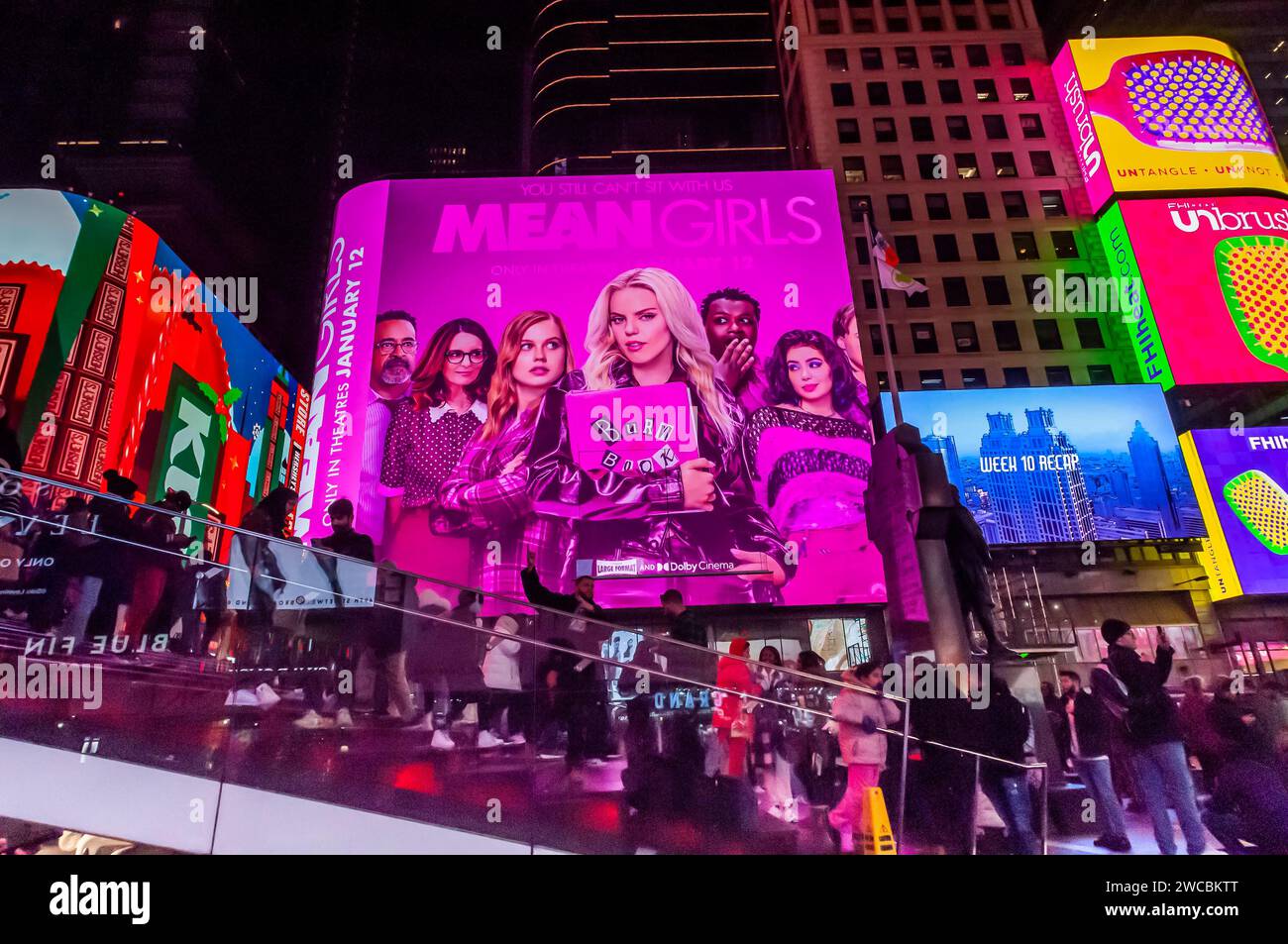 Werbung für das Musical Mean Girls, basierend auf dem Broadway-Musical, das auf dem Film von 2004 basiert, am Mittwoch, den 10. Januar 2024 im New Yorker Times Square. Der Film wird am 12. Januar in den Kinos veröffentlicht. © Richard B. Levine) Stockfoto