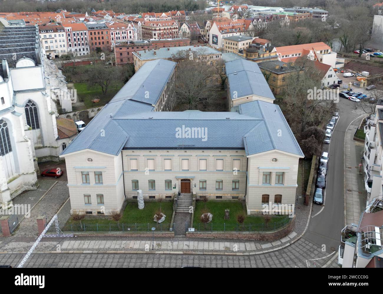 15.01.2024 Sachsen Anhalt Sachsen-Anhalt Halle Saale Ansicht Stadtansicht Luftbild Luftaufnahme Foto: Institutsbereich für Zoologie Institut Hallenser Zoologische Kustodie Zoologische Sammlung Halle Martin-Luther-Universität Halle-Wittenberg *** 15 01 2024 Sachsen Anhalt Sachsen Anhalt Halle Saale Stadtansicht Luftaufnahme Luftaufnahme Institut Zoologische Sammlung Halle Martin-Luther-Universität Halle Wittenberg Stockfoto