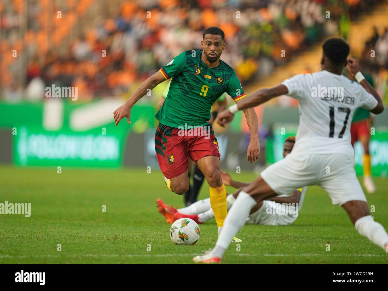 Januar 2024. LIVE-Bilder vom Gruppenspiel zum Afrikanischen Cup der Nation 2023 zwischen Kamerun und Guinea, Stade Charles Konan Banny, Yamoussoukro, Elfenbeinküste. Kim Preis/CSM Stockfoto