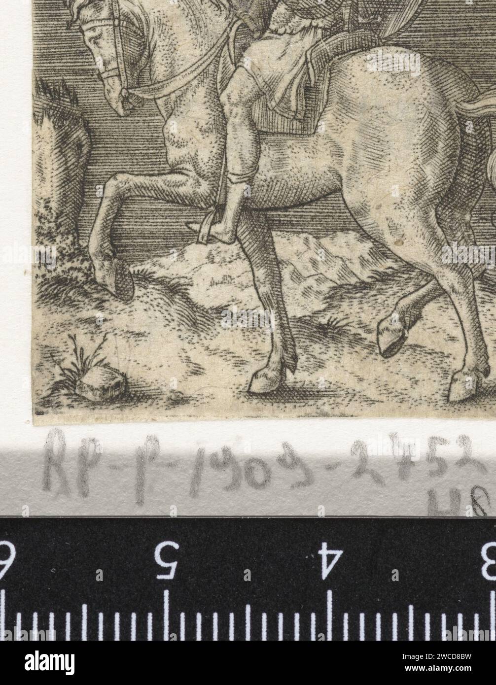 Römischer Reiter zu Pferd, Abraham de Bruyn, 1567 druckt Einen römischen Soldaten zu Pferd, fährt nach links. Antwerpener Papierstich Kriegsführung; militärische Angelegenheiten (+ Kavallerie, Reiter) Stockfoto