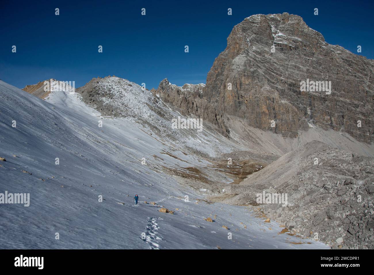 Parc Ela: Aufstieg von der Ela-Hütte zum Ela-Pass Stockfoto