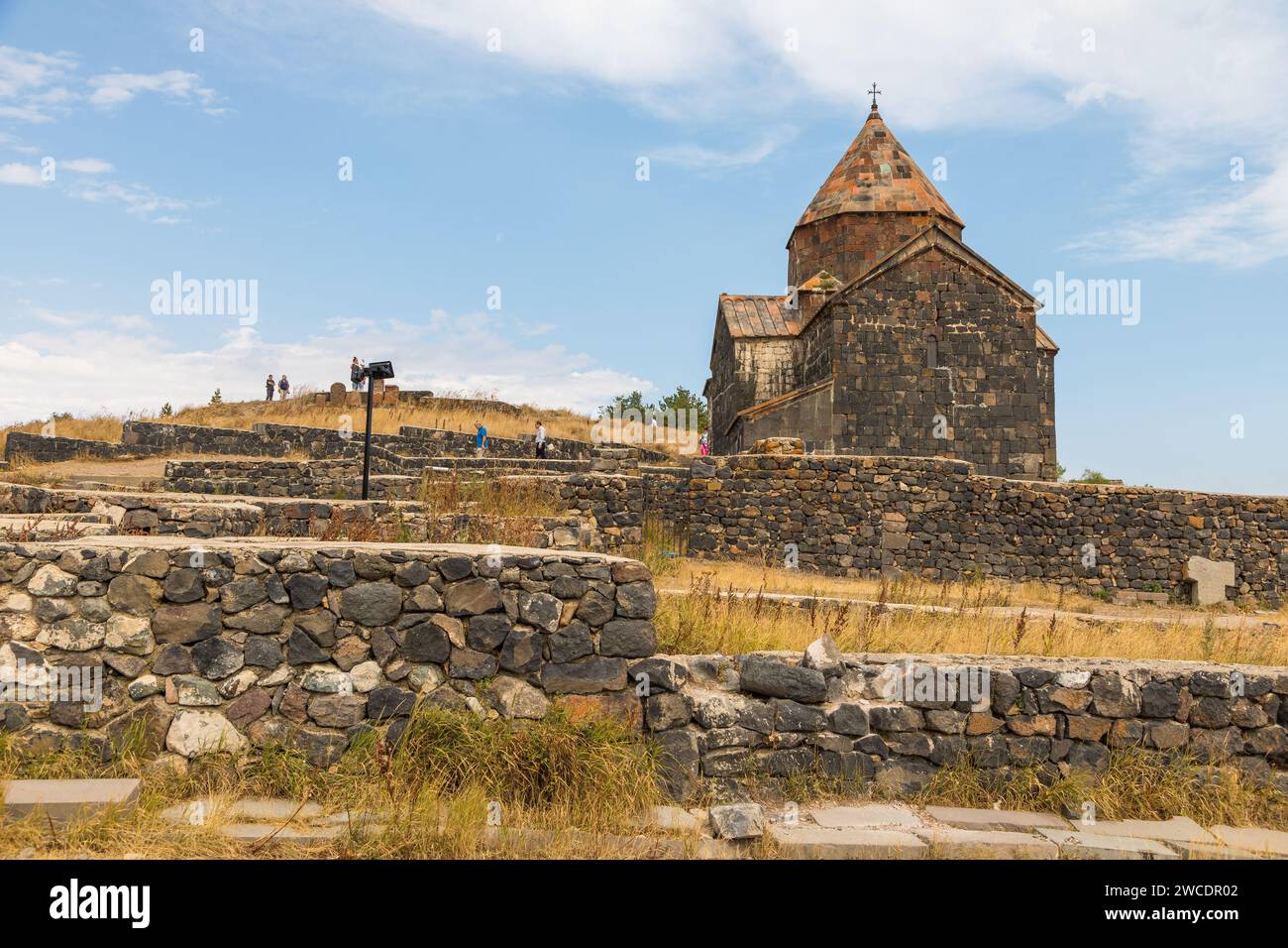 Sevanavank, Armenien - 2. September 2019: Blick auf die Sevanavank, Klosteranlage am Ufer des Sewan-Sees. Surp Arakelots, was den Heiligen Apo bedeutet Stockfoto