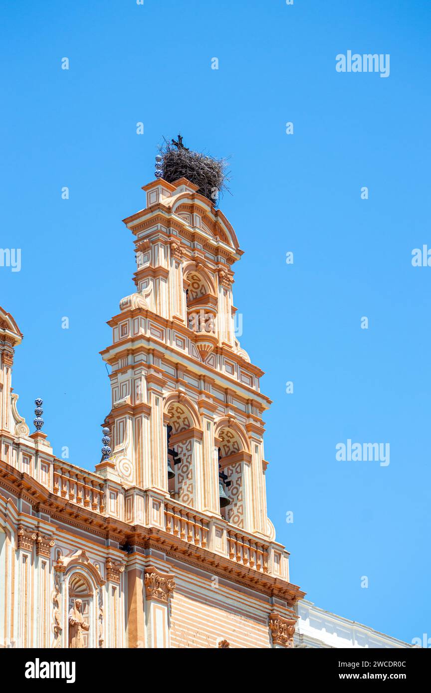 HUELVA, SPANIEN - 11. JUNI 2023: Heilige Kathedrale Kirche von La Merced in Huelva, Spanien am 11. Juni 2023 Stockfoto