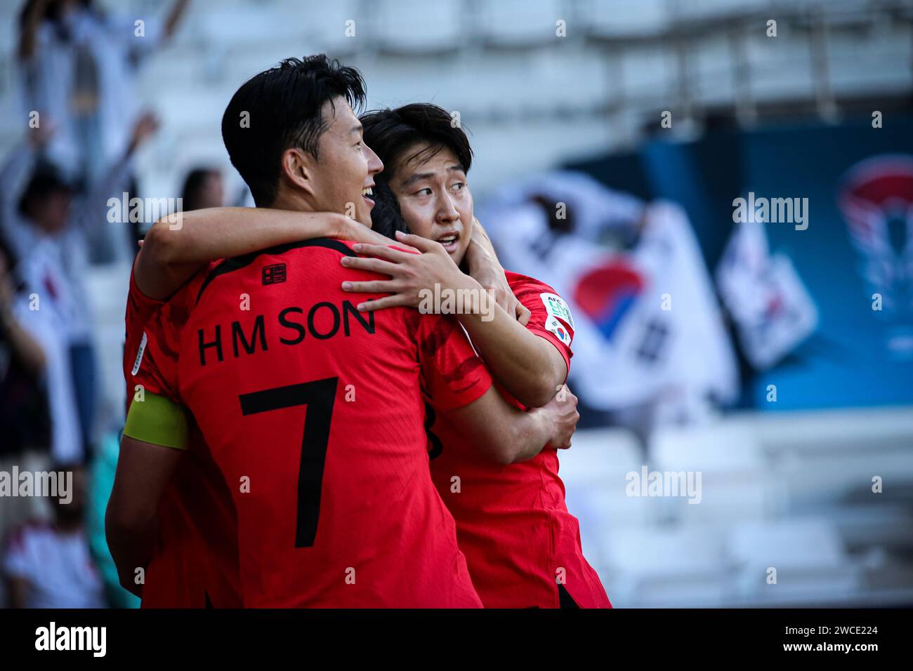 Doha, Katar, 15. Januar 2024, AFC Asian Cup 2023 Gruppe E Auftakt - Südkorea 3:1 Bahrain: 1-1 nach Toren von Hwang in-Beom und Abdullah Al-Hashsash aus Bahrain führt Lee Kang-in aus Paris St. Germain Südkorea zum asiatischen Cup 3-1 über Bahrain. Stockfoto