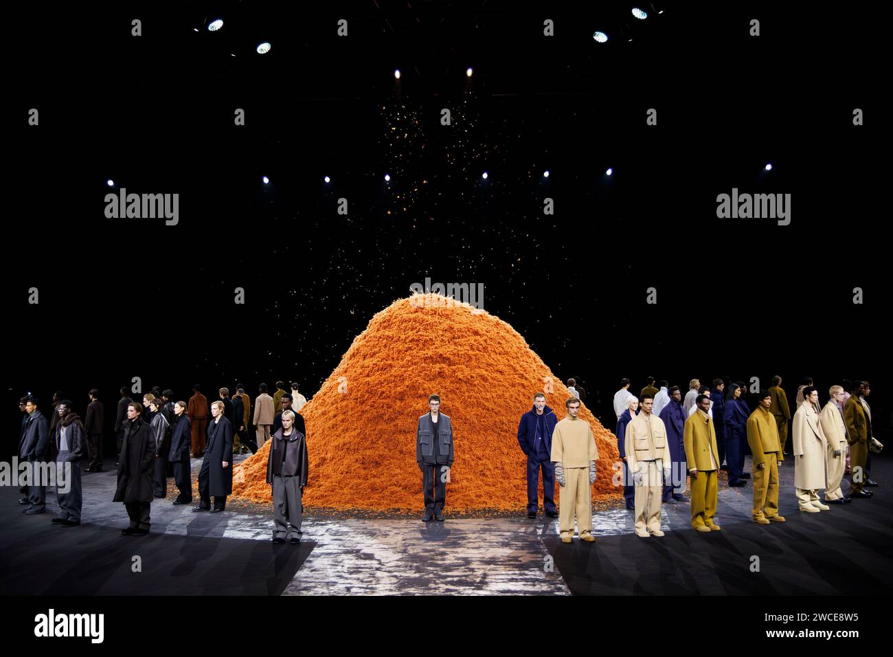 Mailand, Italien. Januar 2024. ZEGNA Herbst/Winter 2024-2025 Runway während der Milan Fashion Week Herrenmode am 2024. Januar - Mailand; Italien 15/01/2024 Credit: dpa/Alamy Live News Stockfoto