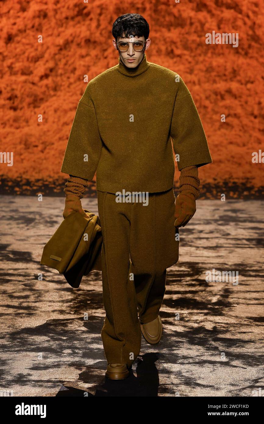 Mailand, Italien. Januar 2024. ZEGNA Herbst/Winter 2024-2025 Runway während der Milan Fashion Week Herrenmode am 2024. Januar - Mailand; Italien 15/01/2024 Credit: dpa/Alamy Live News Stockfoto