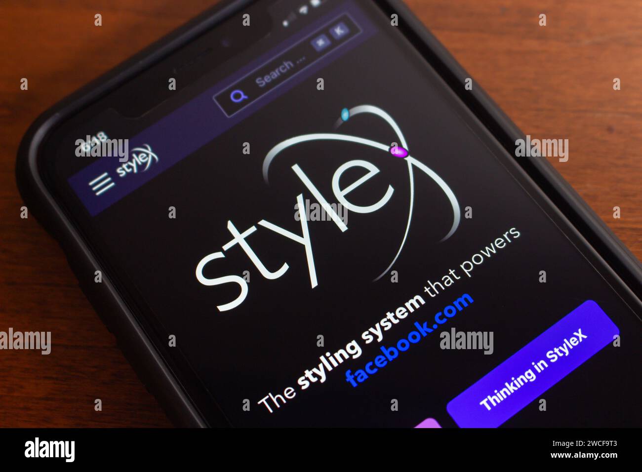 Vancouver, KANADA - 25. Dezember 2023 : StyleX-Website auf dem iPhone. StyleX ist ein moderner JavaScript-basierter Compiler für Web-Apps, der von Meta entwickelt wurde Stockfoto