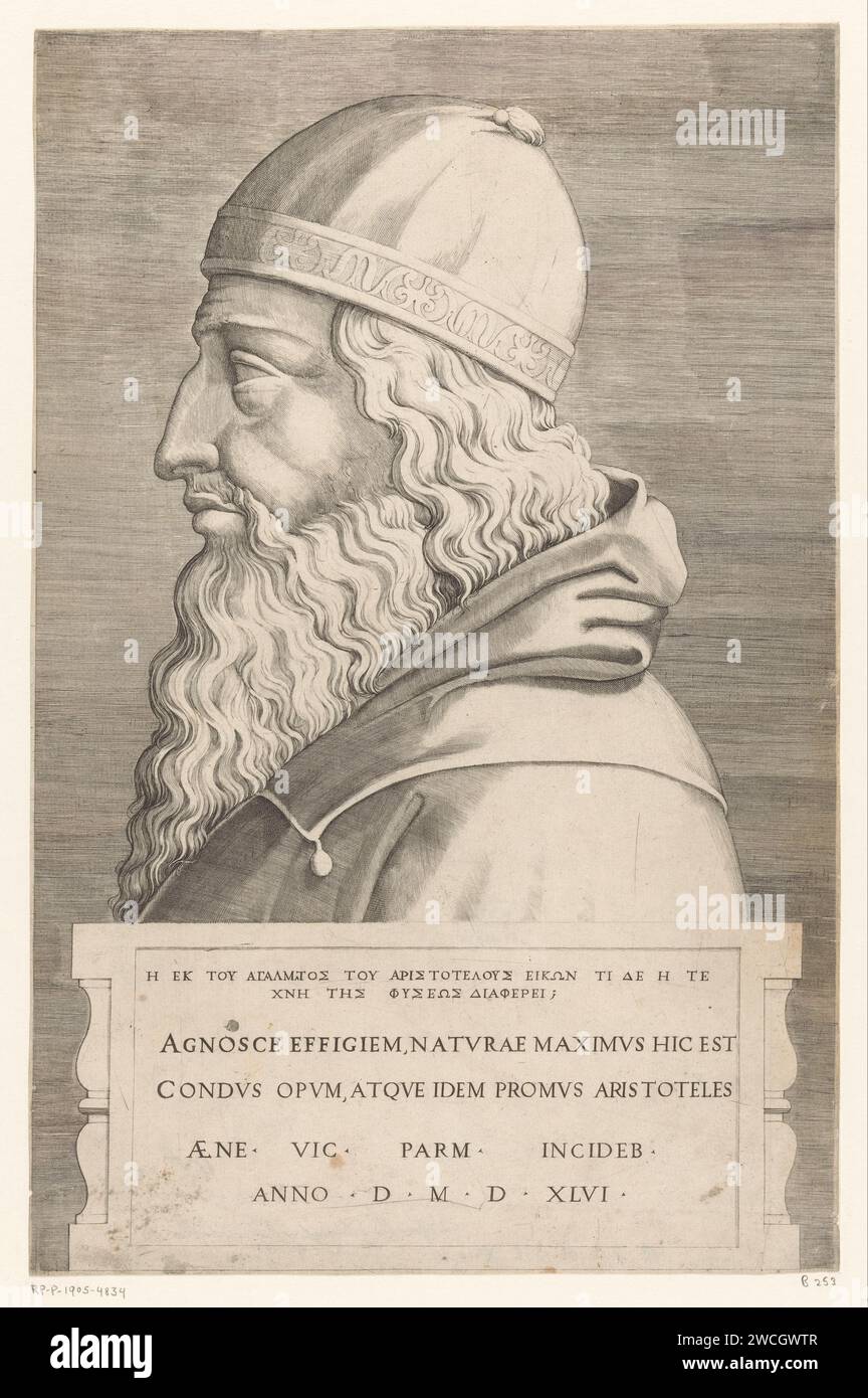 Buste van Aristotele, Enea Vico, 1546 Büste von Aristoteles mit Kopfbedeckung und links nach links. Unter der Büste zwei Textzeilen in griechischer und zwei Textzeilen in lateinischer Sprache. Italien Papierstich / Ätzen historischer Personen Stockfoto