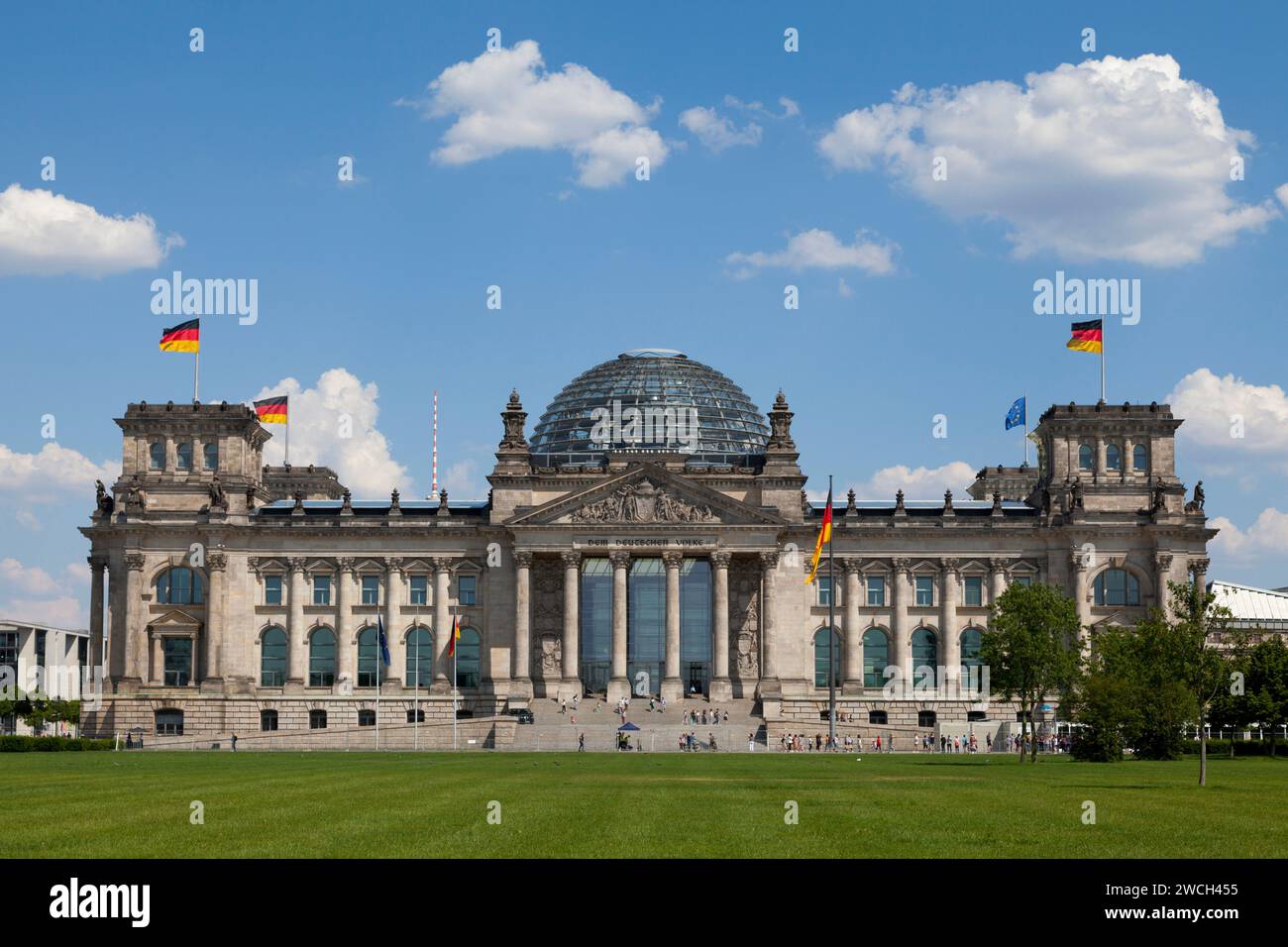 Berlin, Deutschland - 03. Juni 2019: Der Reichstag ist ein historisches Gebäude, das für den Reichstag des Deutschen Reiches errichtet wurde. T Stockfoto