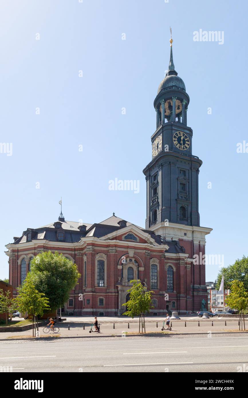 Hamburg, Deutschland - Juni 30 2019: Die St. Die Hauptkirche Sankt Michaelis ist eine der fünf lutherischen Hauptkirchen Hamburgs Stockfoto