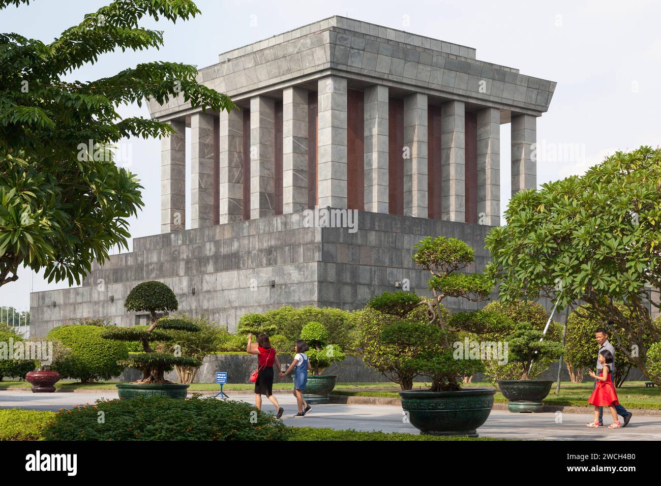 Hanoi, Vietnam - 19. August 2018: Das Ho-Chi-Minh-Mausoleum ist die letzte Ruhestätte des vietnamesischen Revolutionsführers Ho-Chi-Minh. Stockfoto