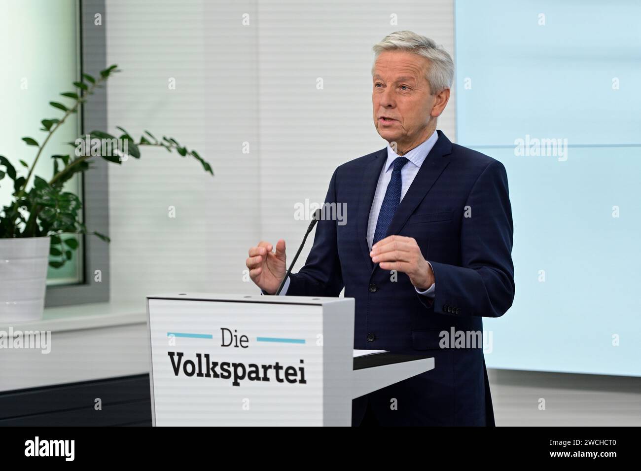 Wien, Österreich, 16. Januar 2024. Pressekonferenz mit Reinhold Lopatka, dem Spitzenkandidaten der ÖVP für die Europawahl. Quelle: Franz Perc/Alamy Live News Stockfoto