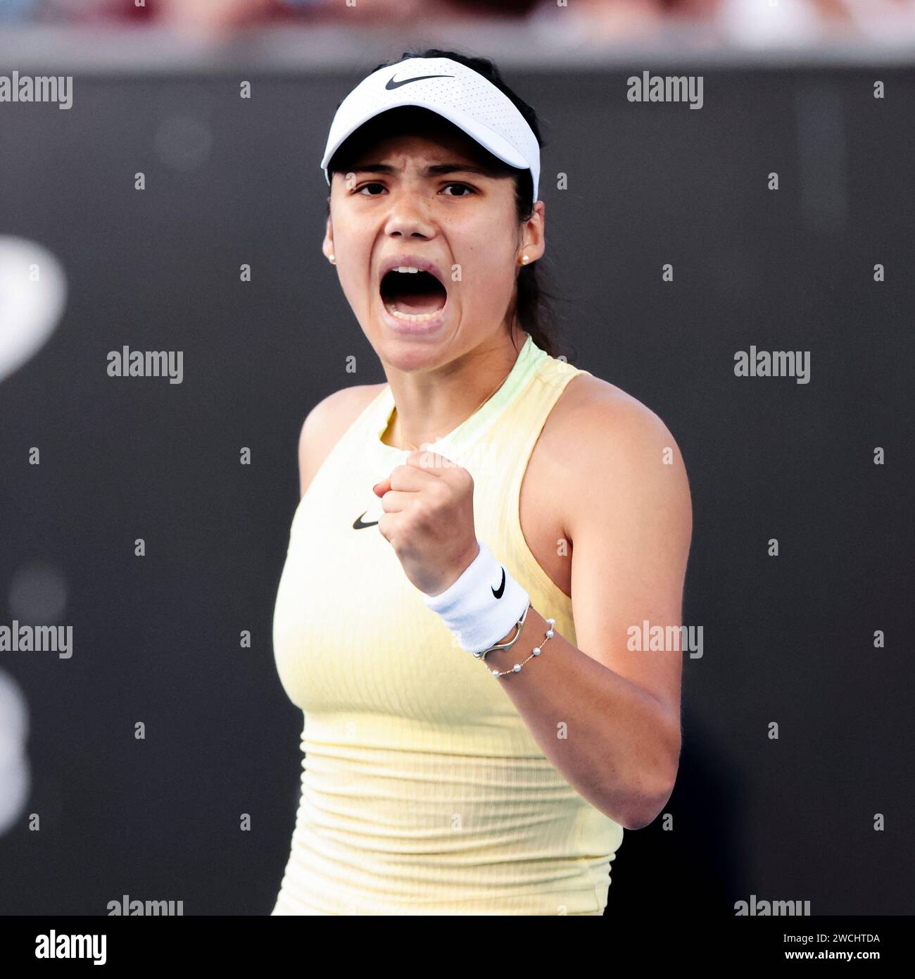 Melbourne, Australien, 16. Januar 2024. Die Tennisspielerin Emma Raducanu aus Großbritannien spielt 2024 beim Australian Open Tennis Grand Slam im Melbourne Park. Foto: Frank Molter/Alamy Live News Stockfoto