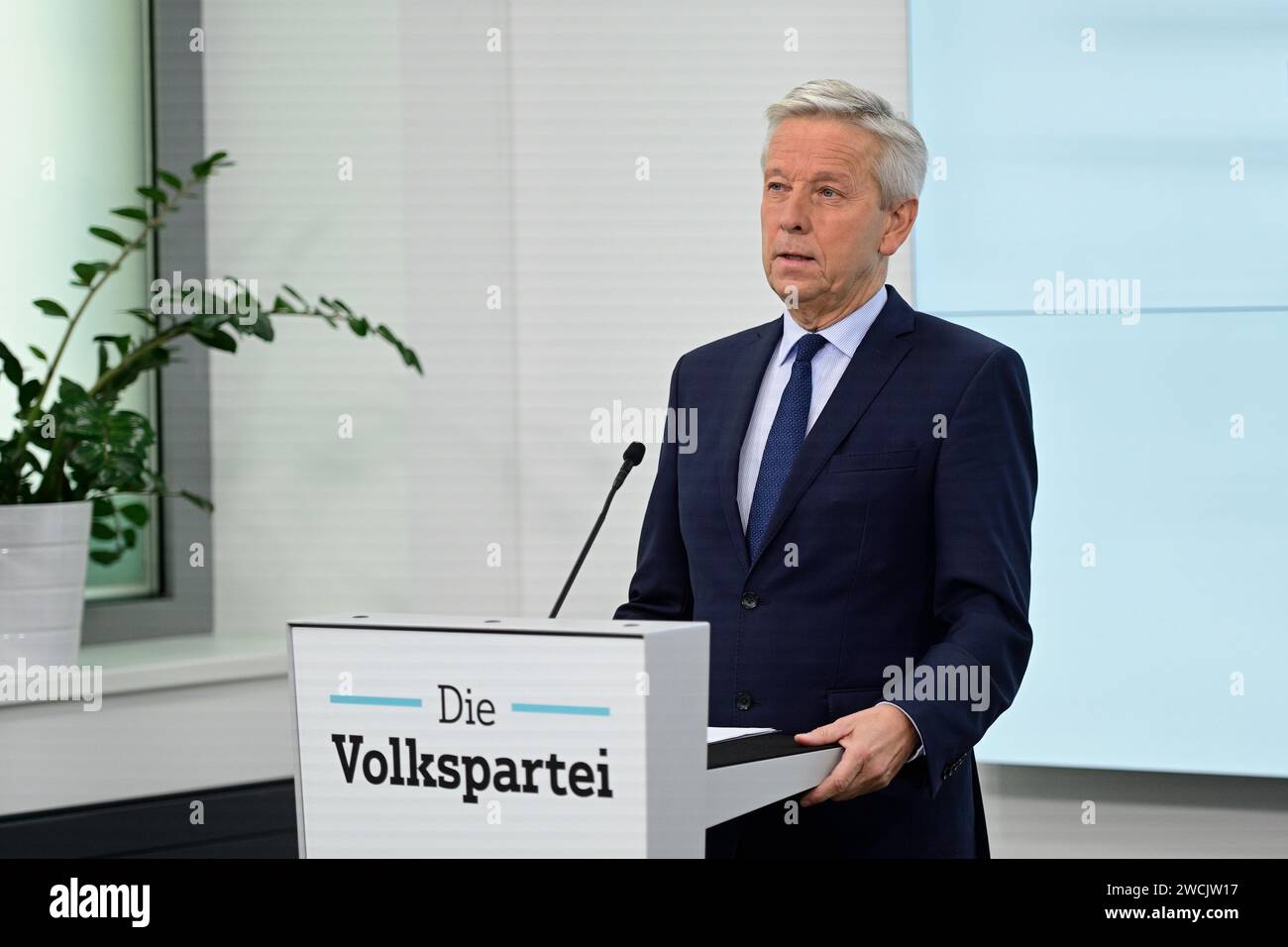 Wien, Österreich, 16. Januar 2024. Pressekonferenz mit Reinhold Lopatka, dem Spitzenkandidaten der ÖVP für die Europawahl Stockfoto
