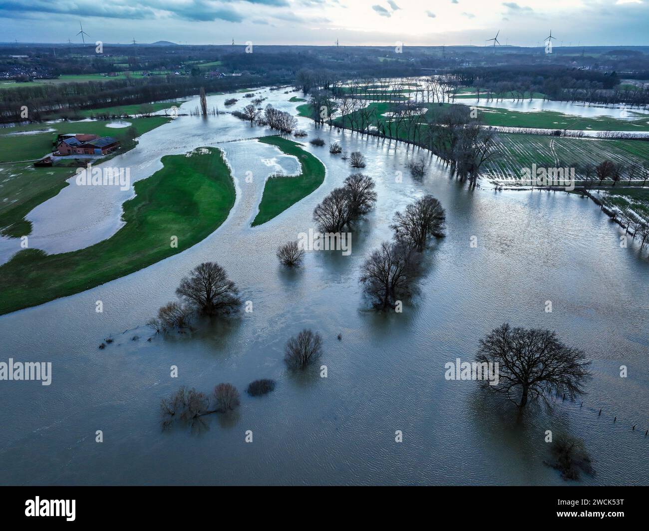 Dorsten, Nordrhein-Westfalen, Deutschland - Hochwasser an der Lippe, Fluss im Ruhrgebiet. Stockfoto