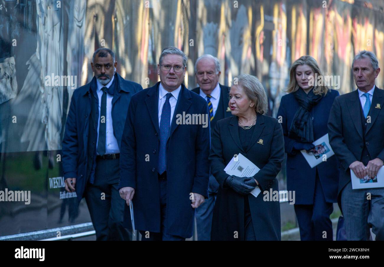 London, Großbritannien. Januar 2024. Sir Keir Starmer, Vorsitzender der Labour Party, besucht die Gedenkfeier für die ehemalige Sprecherin des Unterhauses Betty Boothroyd, die letztes Jahr starb. Der Gottesdienst fand in der St. Margaret's Church in Westminster Credit: Richard Lincoln/Alamy Live News statt Stockfoto