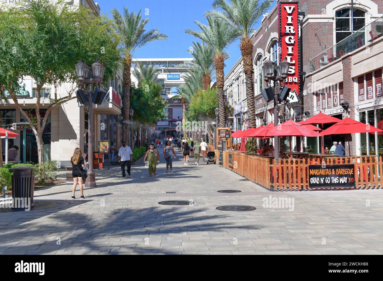 Nevada USA 01-05-21 die LINQ Promenade ist ein Unterhaltungsviertel mit einem 550 m langen Aussichtsrad am 3535 S Las Vegas Blvd. Stockfoto