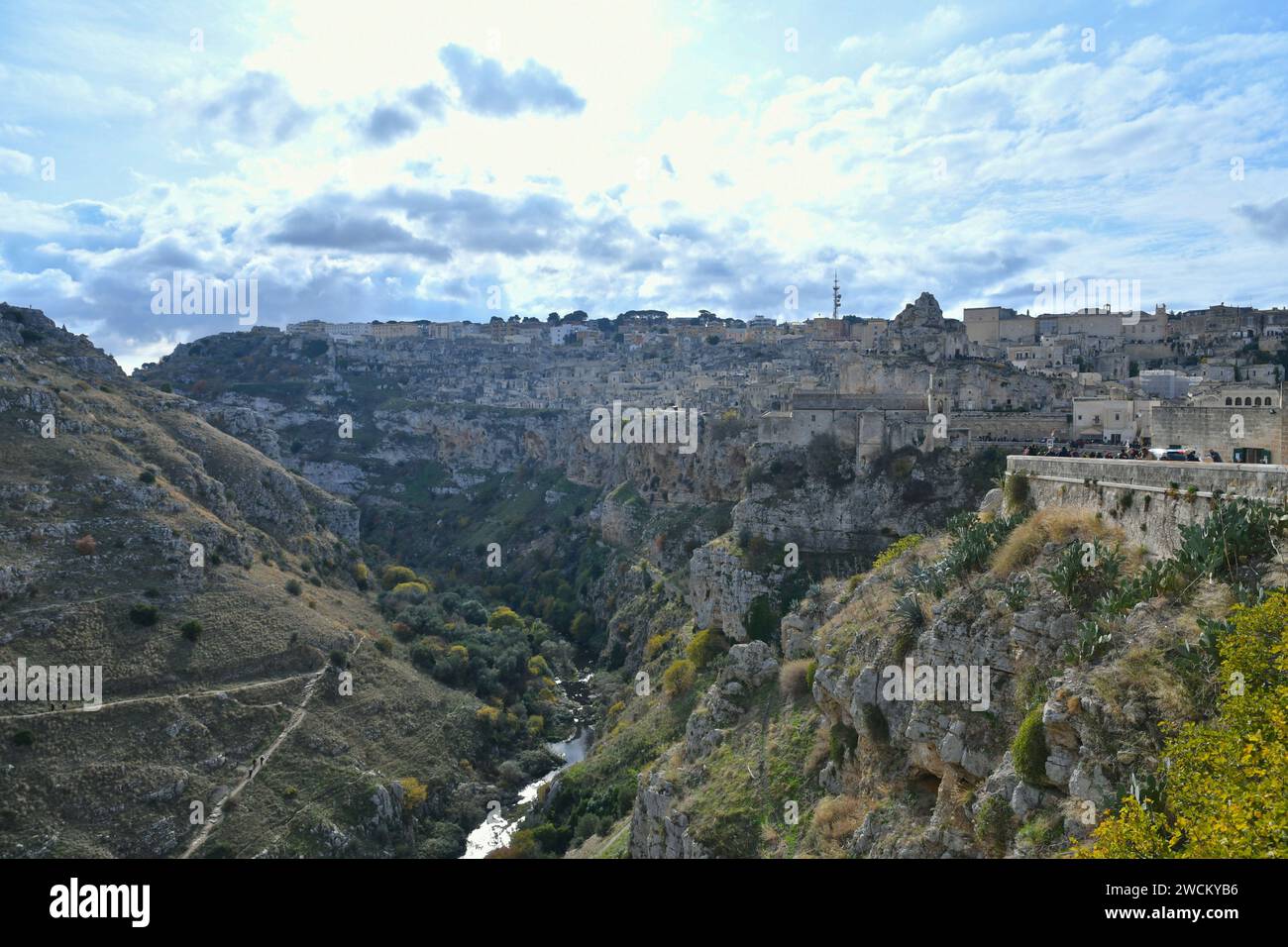 Panoramablick auf Matera, eine antike Stadt in Basilicata in Italien. Stockfoto