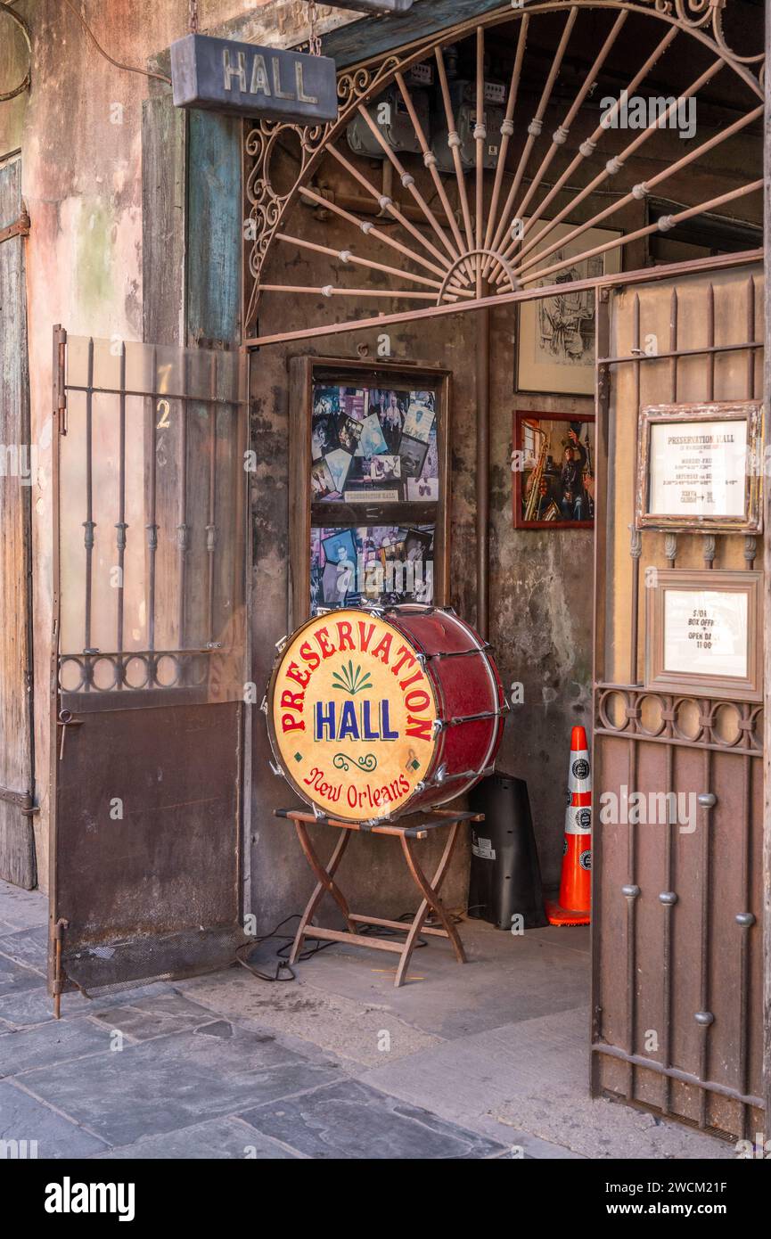 Die Konservierungshalle ist eine historische Musikstätte im French Quarter, in der traditioneller New Orleans Jazz aufbewahrt wird. New Orleans, Louisiana, USA. Stockfoto