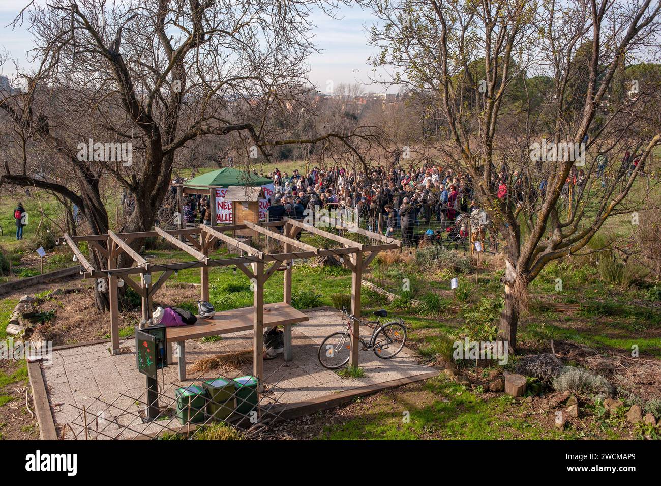 14. Januar 2024 – Rom, Italien: Aniene Valley Park. CSOA La Torre, beliebtes Treffen, um den Park vor Spekulationen zu schützen. © Andrea Sabbadini Stockfoto