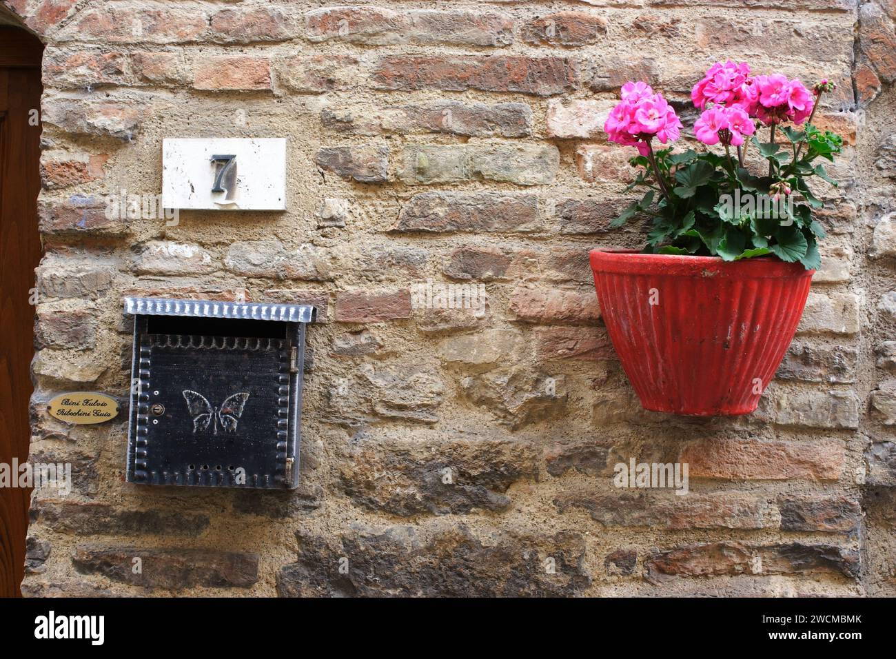 Straßendetails in der Altstadt von Assisi, Umbrien, Italien Stockfoto