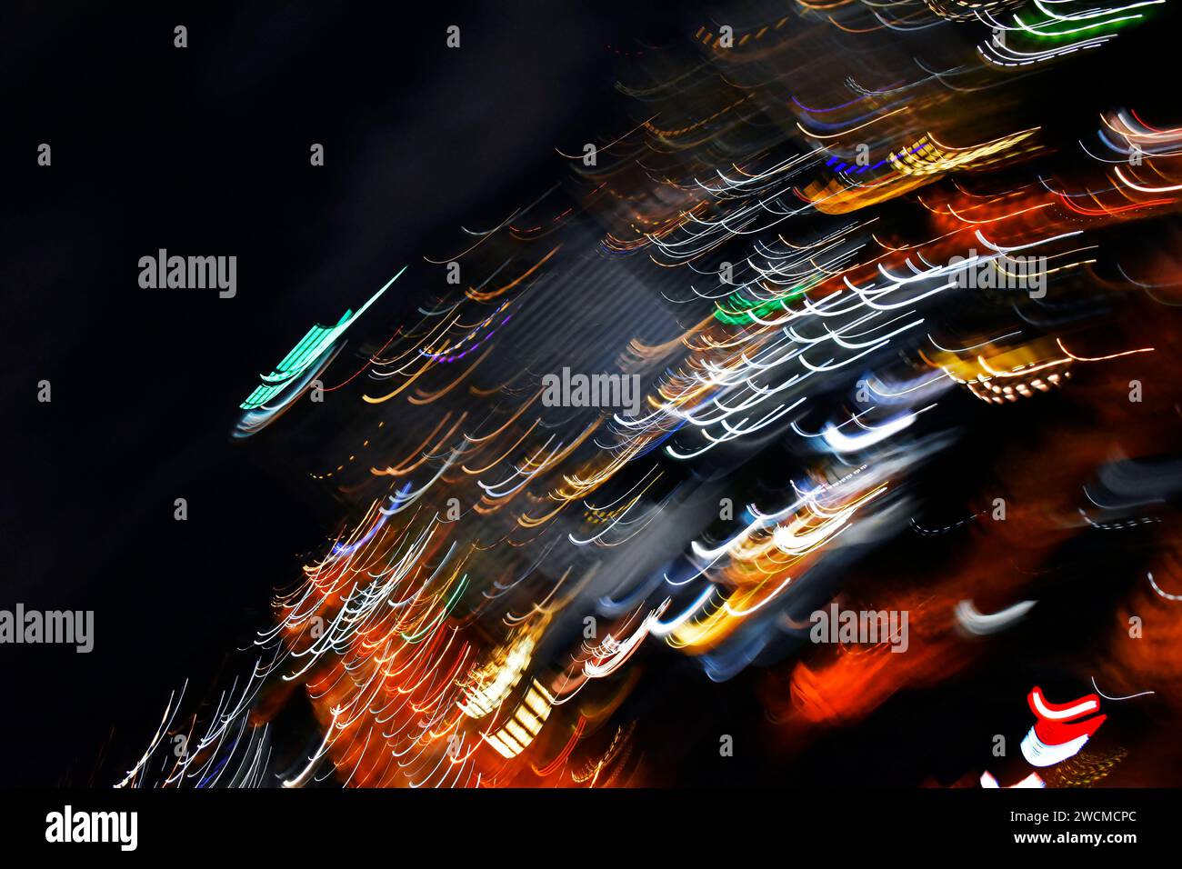 Unschärfende bewegte bunte Lichter Hintergrund Stockfoto