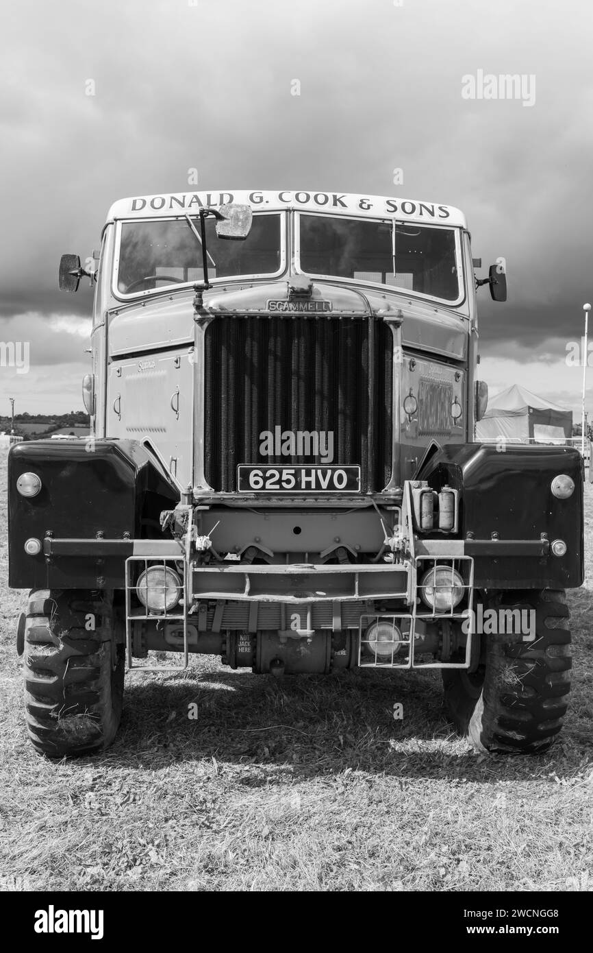 Low Ham.Somerset.United Kingdom.July 23rd 2023.A Scammell Mountaineer von 1960 ist auf der Somerset Steam and Country Show zu sehen Stockfoto