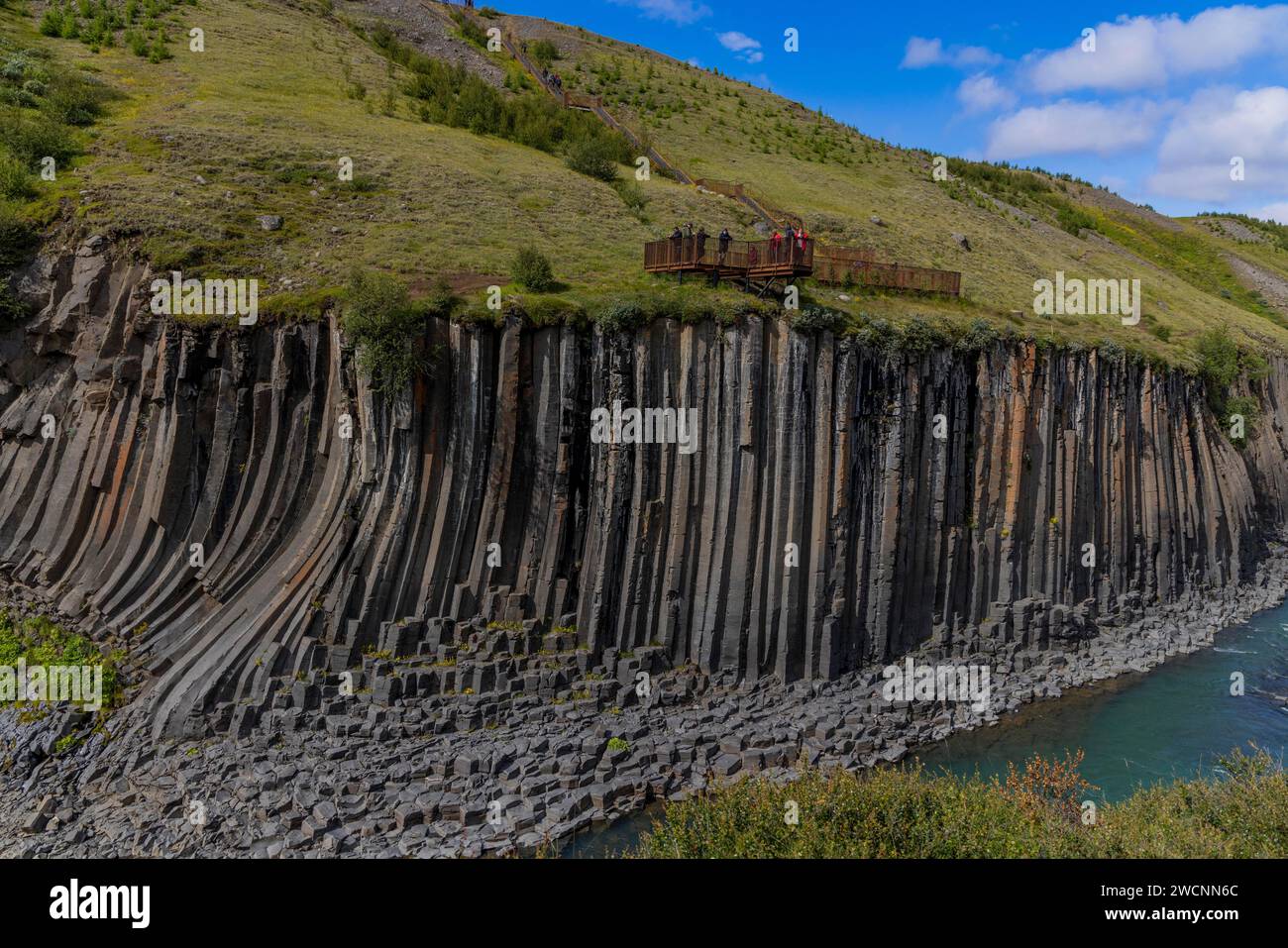 Studlagil Canyon, Basaltsäulen. Größte Basaltsäulensammlung in Island im Osten Islands Stockfoto Studlagil Canyon, Basaltsäulen. Größte Basaltsäulensammlung in Island im Osten Islands Stockfoto