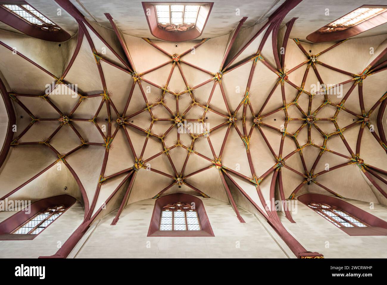 Kirchenschiff der Liebfrauenkirche / Kirche unserer Lieben Frau, Koblenz, Deutschland, eine mittelalterliche Kirche. Stockfoto