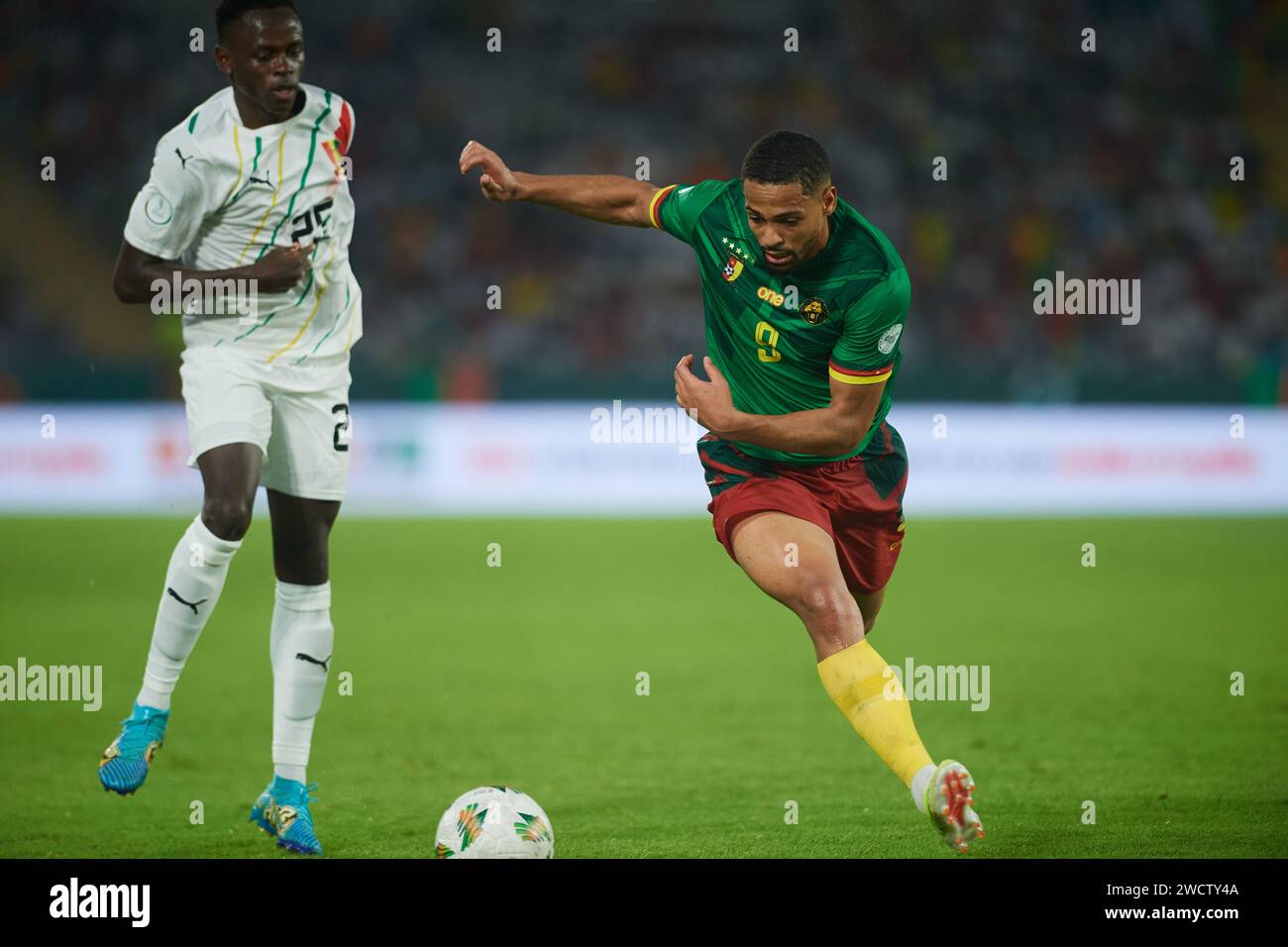 Höhepunkt des Spiels zwischen Kamerun und Guinea ist das Duell zwischen Franck Magri und Facinet Conte Stockfoto