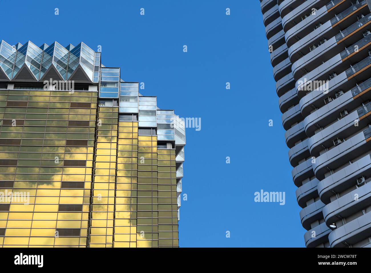 Tokio, Japan. Januar 2024. Panoramablick auf das Hauptgebäude der Asahi Group im Stadtzentrum Stockfoto