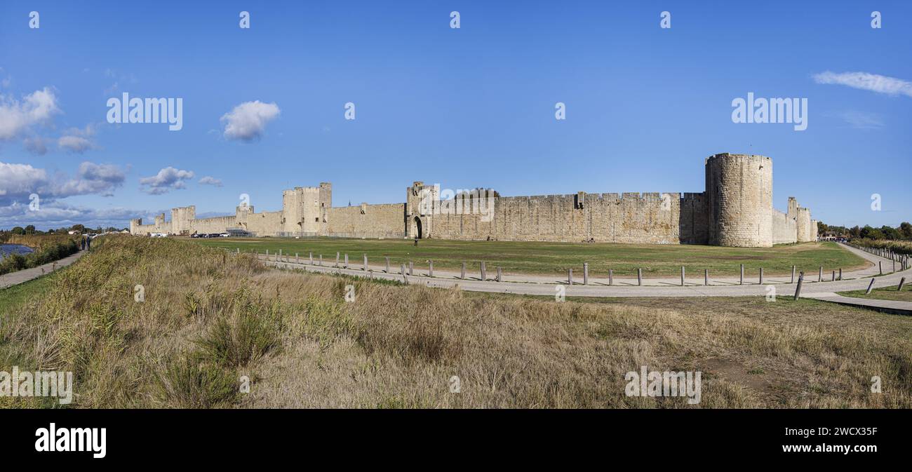 Frankreich, Gard, Aigues Mortes, die mittelalterliche Stadtmauer Stockfoto