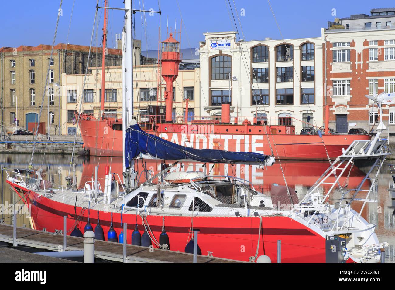 Frankreich, Nord, Dunkirk, Bassin du Commerce, Yachthafen mit dem Leuchtschiff Sandettié (1947), Teil der Sammlung des Hafenmuseums von Dunkirk Stockfoto