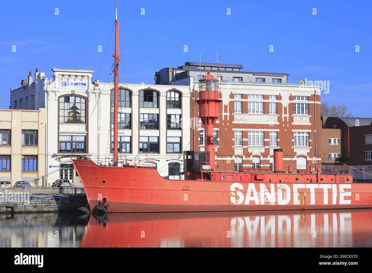 Frankreich, Nord, Dunkirk, Bassin du Commerce, das Sandettié-Leuchtschiff (1947) Teil der Sammlung des Hafenmuseums von Dunkirk Stockfoto