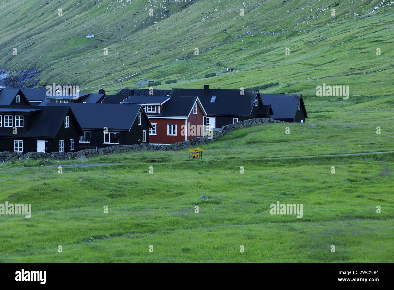 Dänemark, Färöer, Eysturoy, Gjov Stockfoto