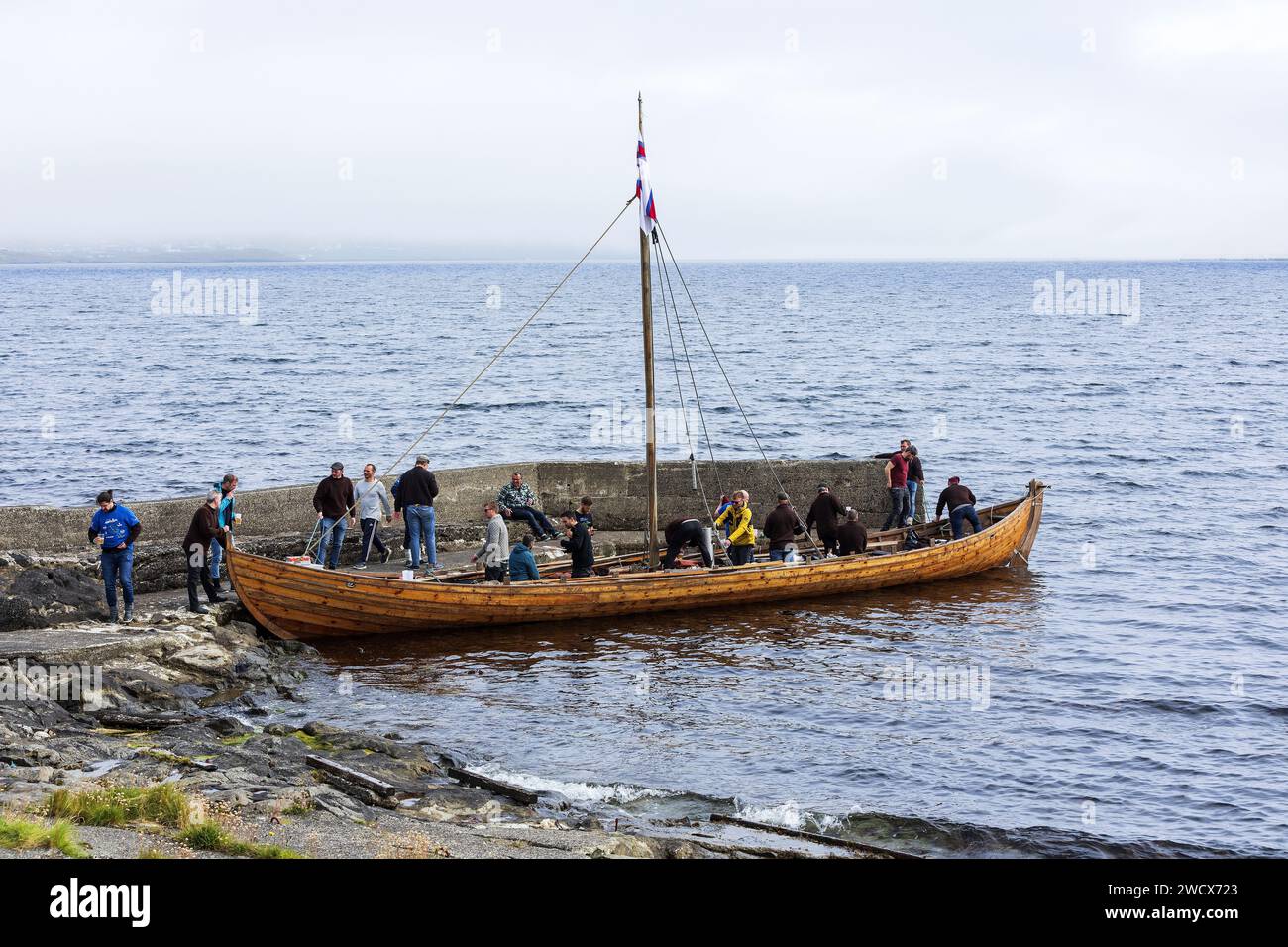 Dänemark, Färöer, Streymoy, Kollafjorour, traditionelles Ruderboot Stockfoto
